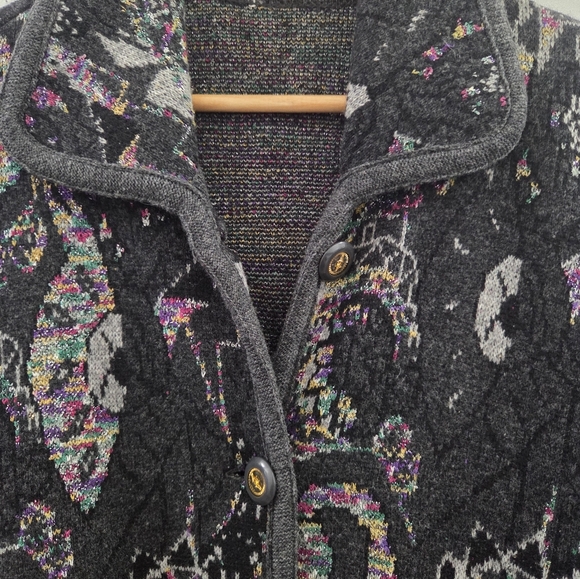 Women's Multicolor Patterned Jacket - Picture 3 of 3